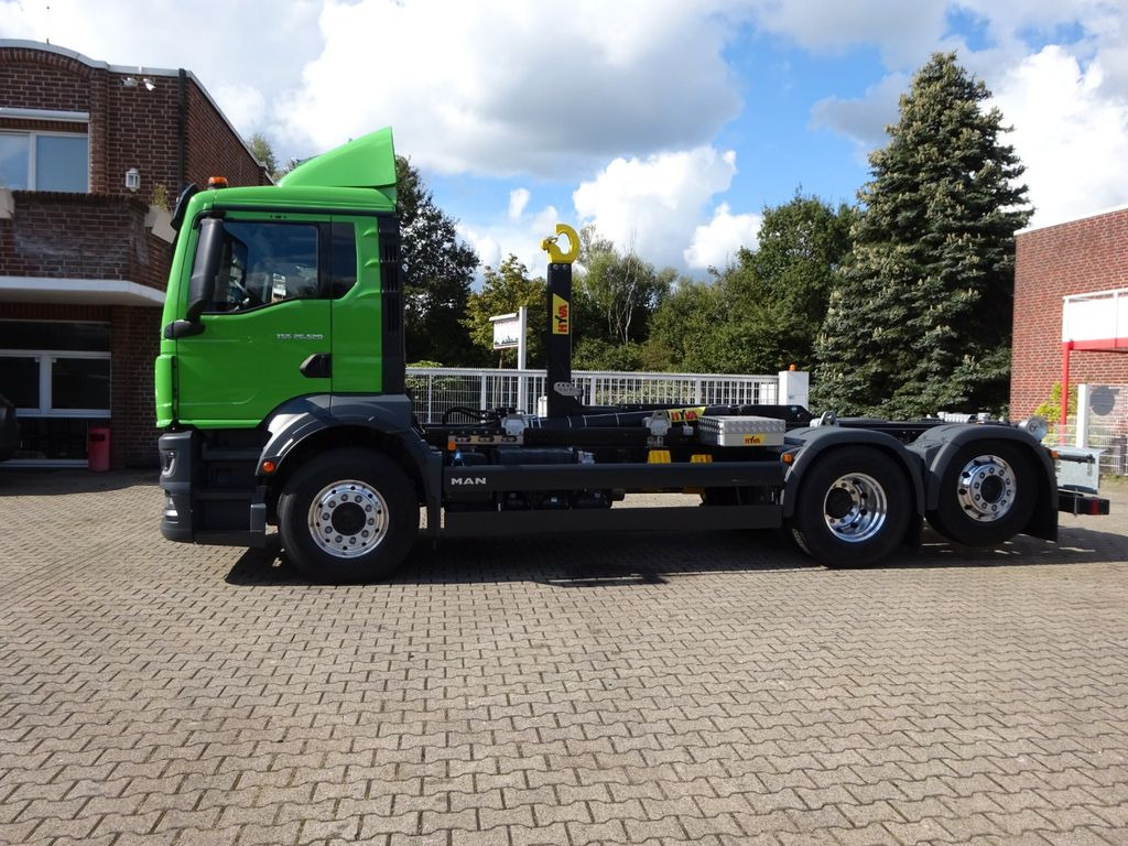 MAN 26.520 TGS HYVA Abroller 6x2 NEU !!! - Крюковой мультилифт: фото 2 MAN 26.520 TGS HYVA Abroller 6x2 NEU !!! - Крюковой мультилифт: фото 2