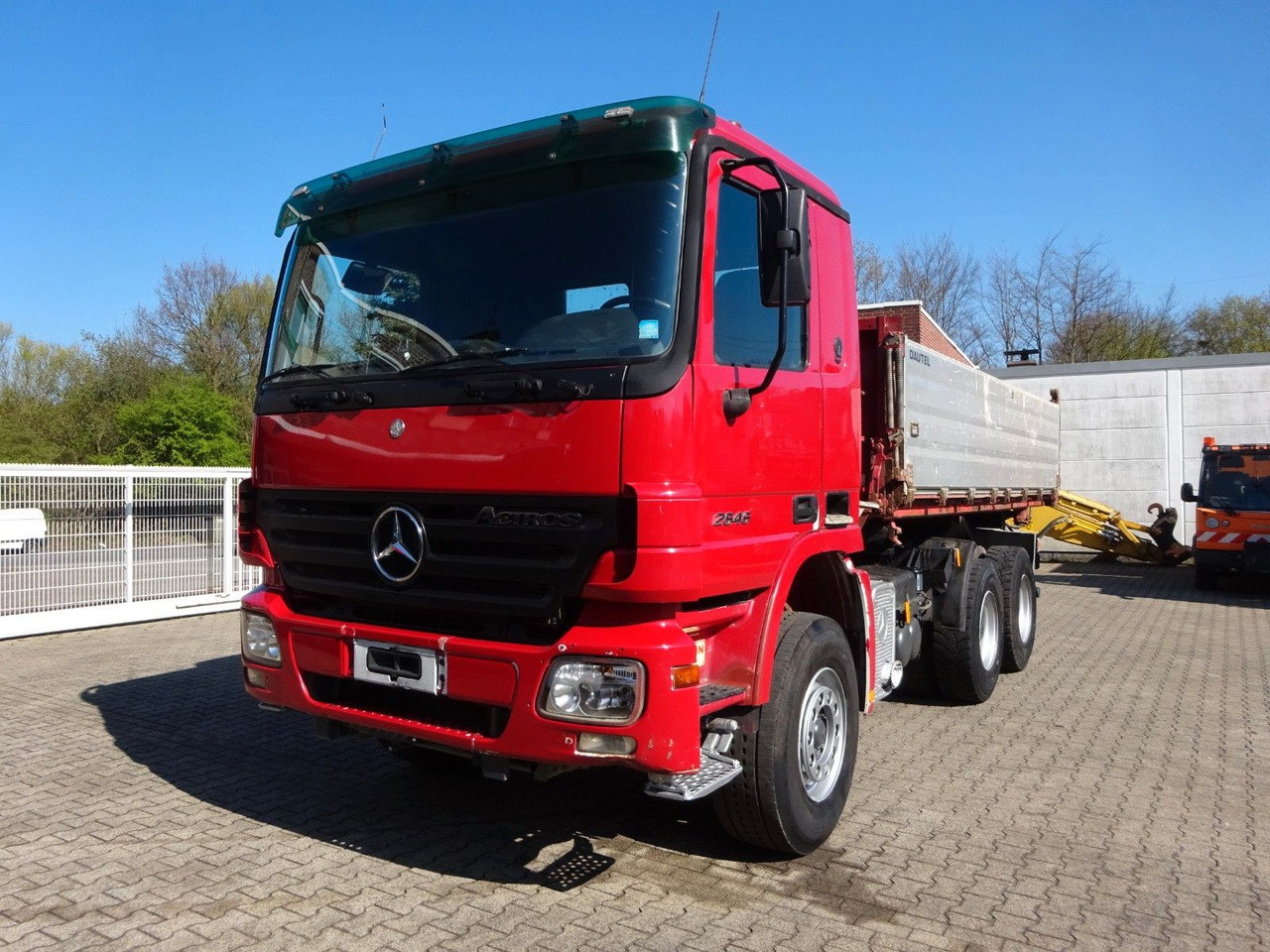 Mercedes-Benz 2646 Actros 3Seitenkipper 6x4 - Самосвал: фото 2 Mercedes-Benz 2646 Actros 3Seitenkipper 6x4 - Самосвал: фото 2