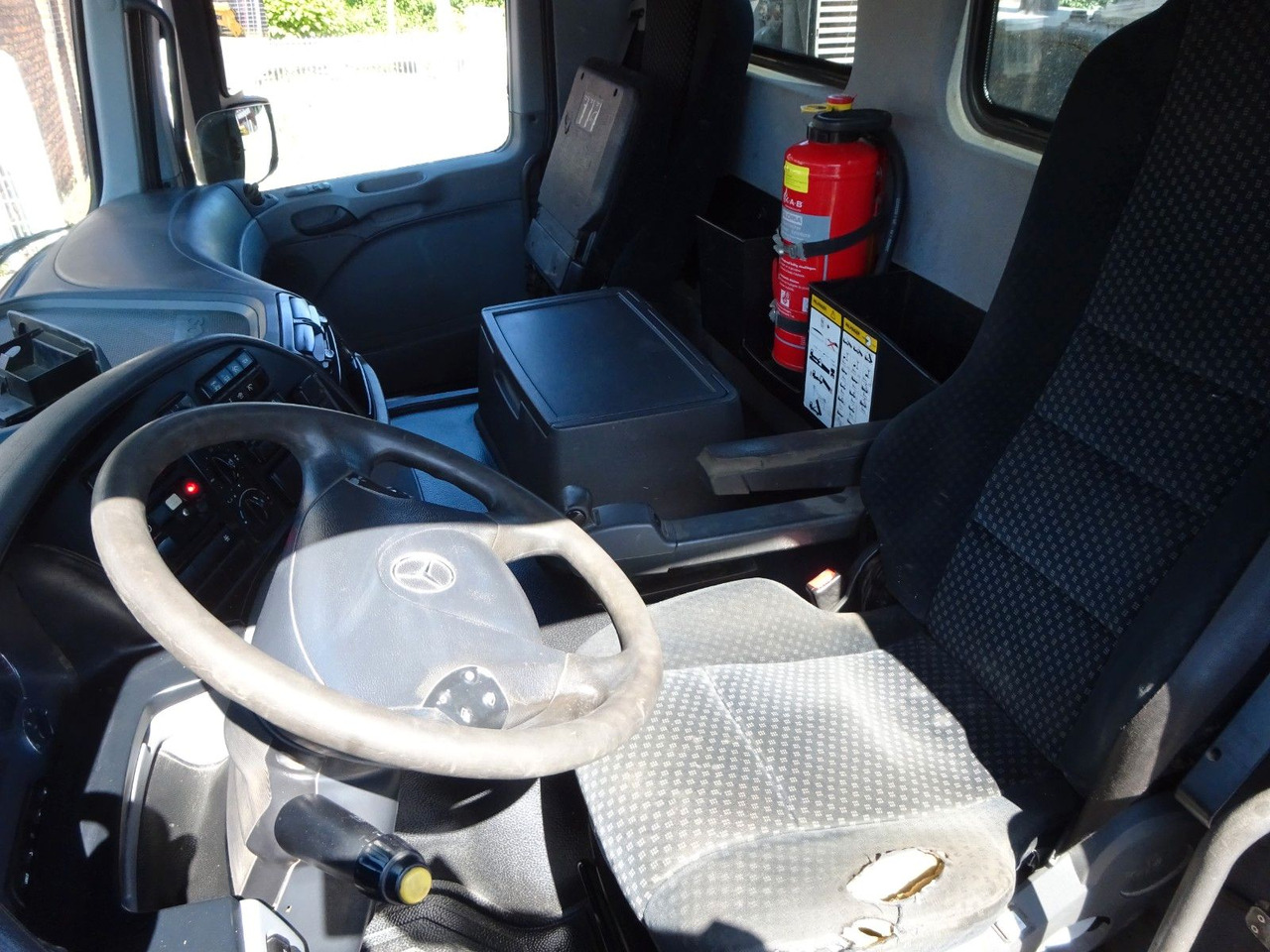 Крюковой мультилифт Mercedes-Benz 3244  Actros PALFINGER Abroller 8x4: фото 17