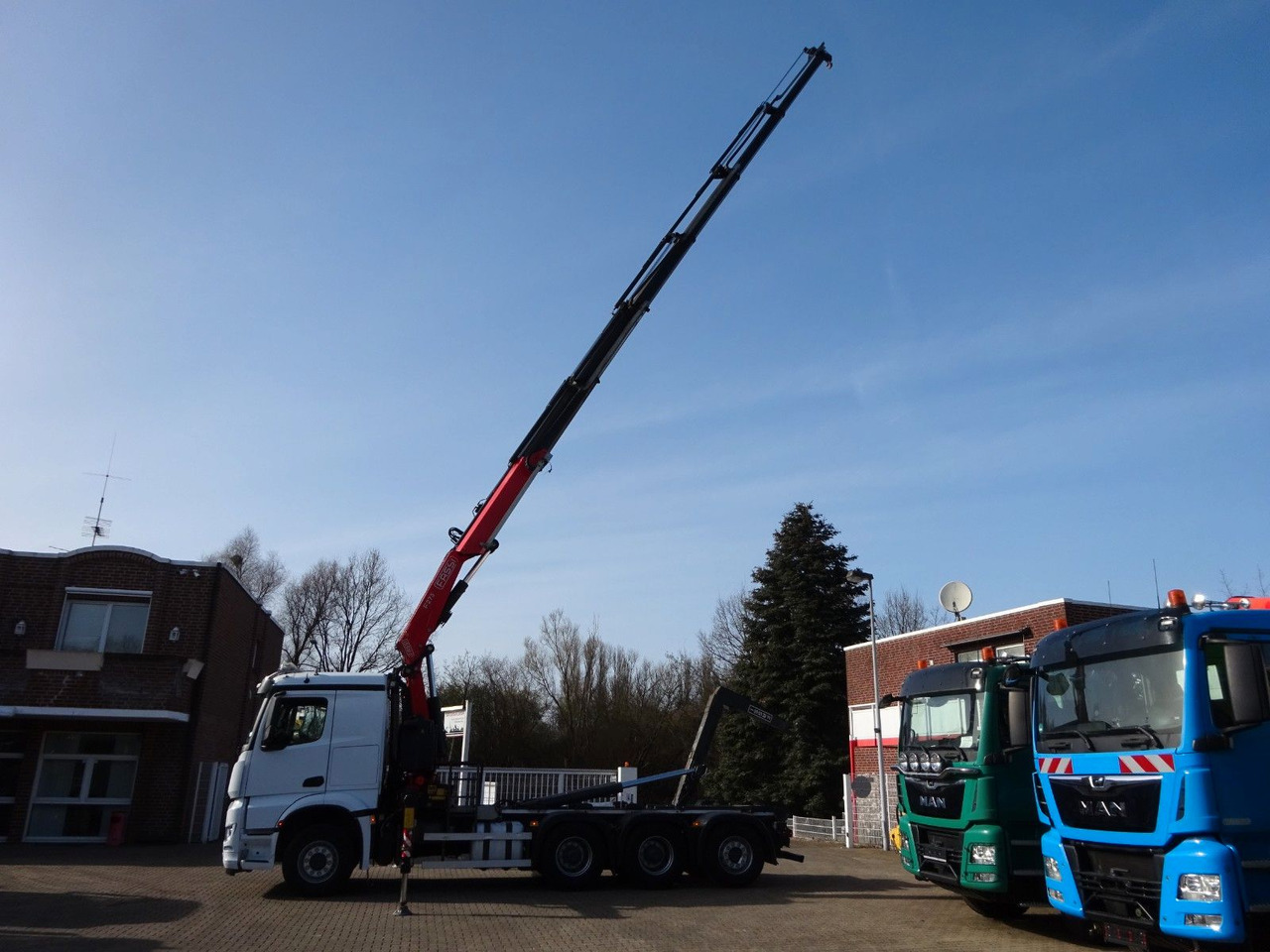 Mercedes-Benz 3248 Fassi Abroller + Fassi F275A 8x4 TRIDEM - Автоманипулятор: фото 3 Mercedes-Benz 3248 Fassi Abroller + Fassi F275A 8x4 TRIDEM - Автоманипулятор: фото 3