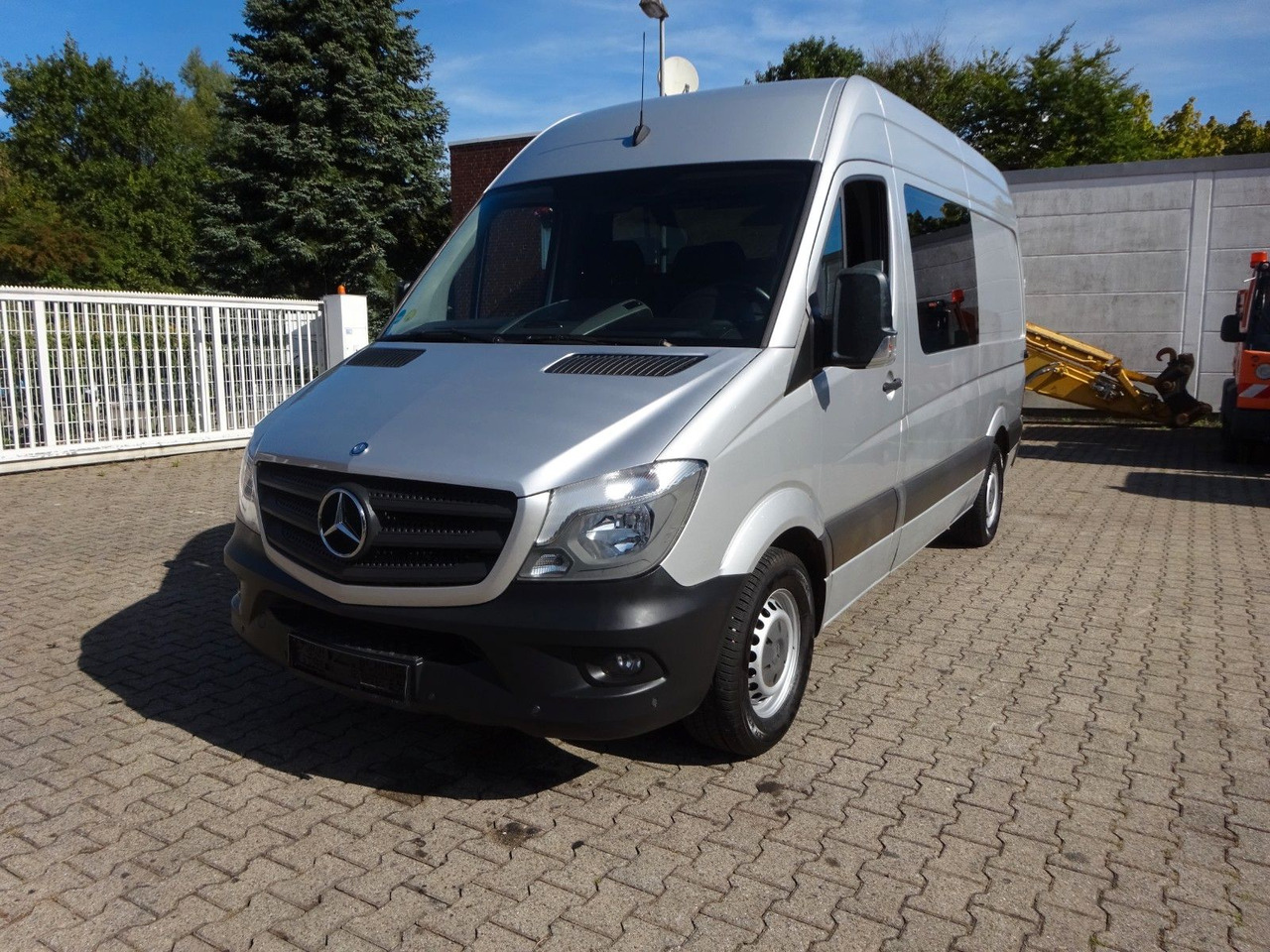 Mercedes-Benz Sprinter 316CDI Mixto 4x2 - Цельнометаллический фургон: фото 1 Mercedes-Benz Sprinter 316CDI Mixto 4x2 - Цельнометаллический фургон: фото 1