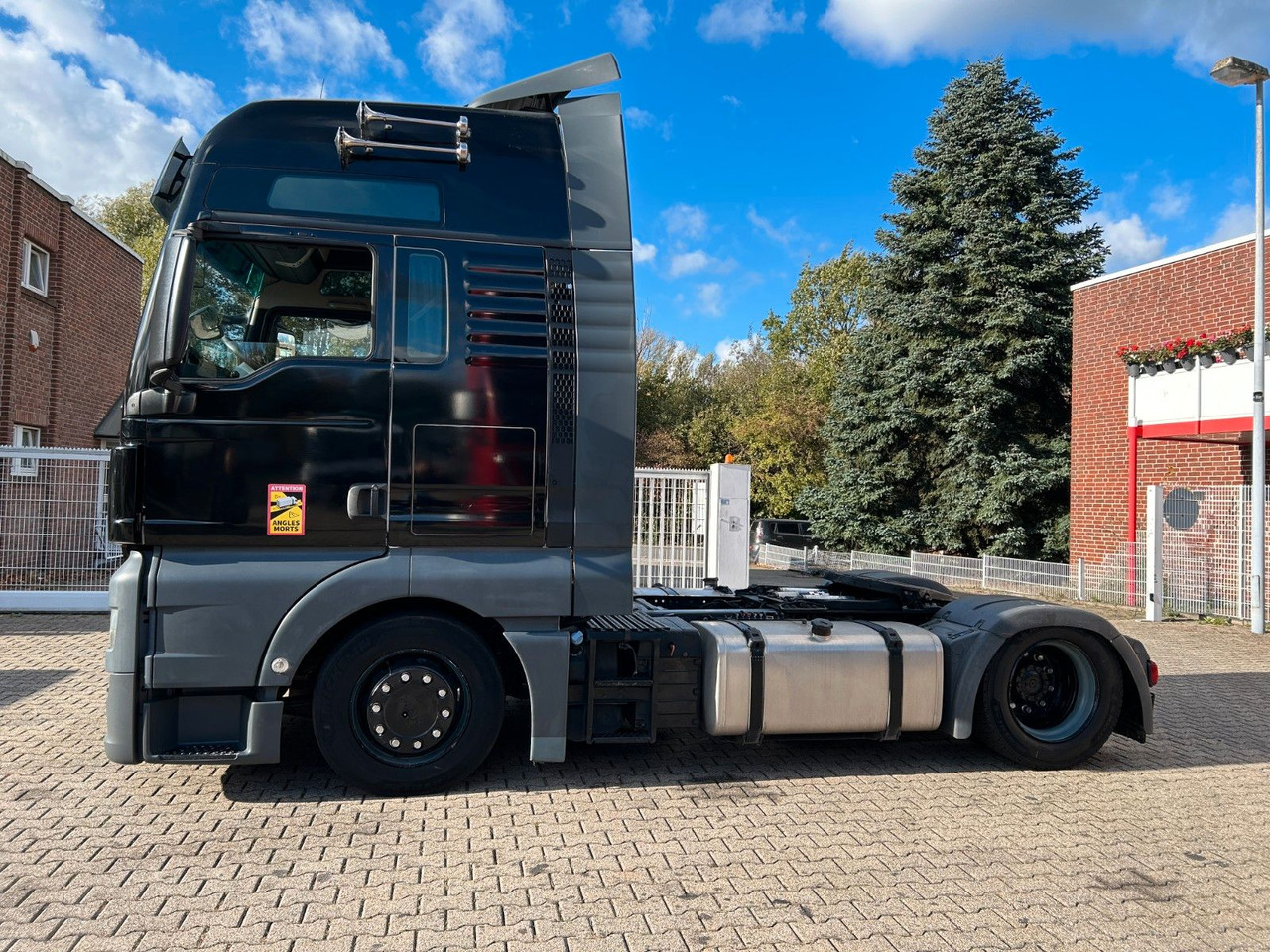 MAN 18.500 TGX 5x gleiche SZM im BESTAND !!! - Тягач: фото 4 MAN 18.500 TGX 5x gleiche SZM im BESTAND !!! - Тягач: фото 4