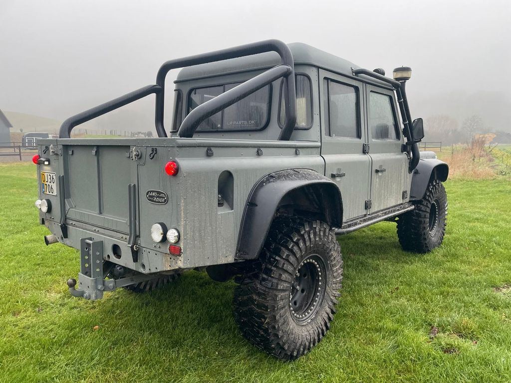 Land Rover Defender 110 2.5 - Легковой автомобиль: фото 5 Land Rover Defender 110 2.5 - Легковой автомобиль: фото 5