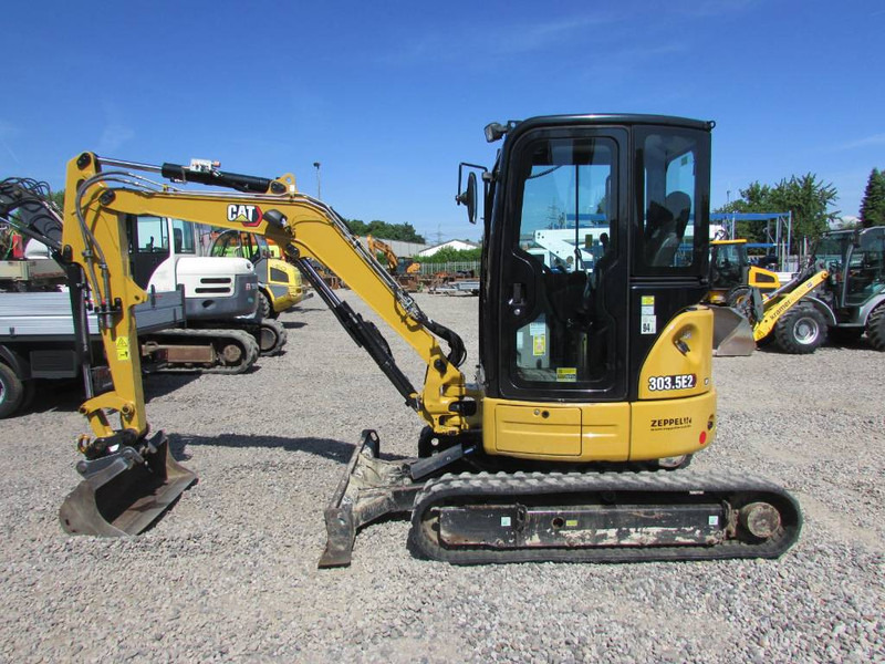 Cat 303.5 E2 CR Minibagger 33.000 EUR - Мини-экскаватор: фото 1 Cat 303.5 E2 CR Minibagger 33.000 EUR - Мини-экскаватор: фото 1