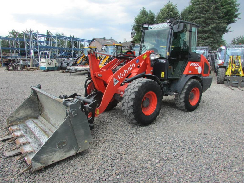 Kubota R 065 Radlader 31.000 EUR - Колёсный погрузчик: фото 2 Kubota R 065 Radlader 31.000 EUR - Колёсный погрузчик: фото 2