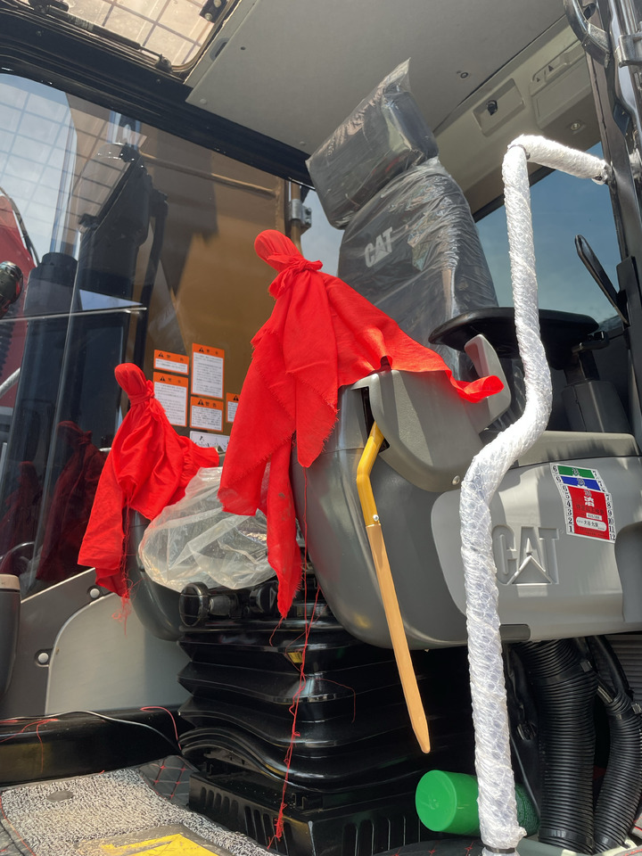 Гусеничный экскаватор CATERPILLAR 323D2L: фото 10