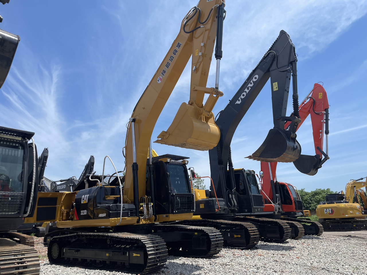 CATERPILLAR 323D2L - Гусеничный экскаватор: фото 4 CATERPILLAR 323D2L - Гусеничный экскаватор: фото 4