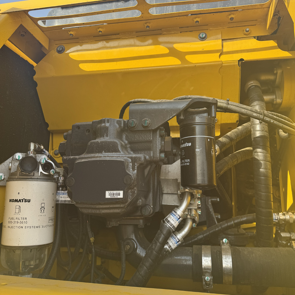 KOMATSU PC200-8 - Гусеничный экскаватор: фото 5 KOMATSU PC200-8 - Гусеничный экскаватор: фото 5