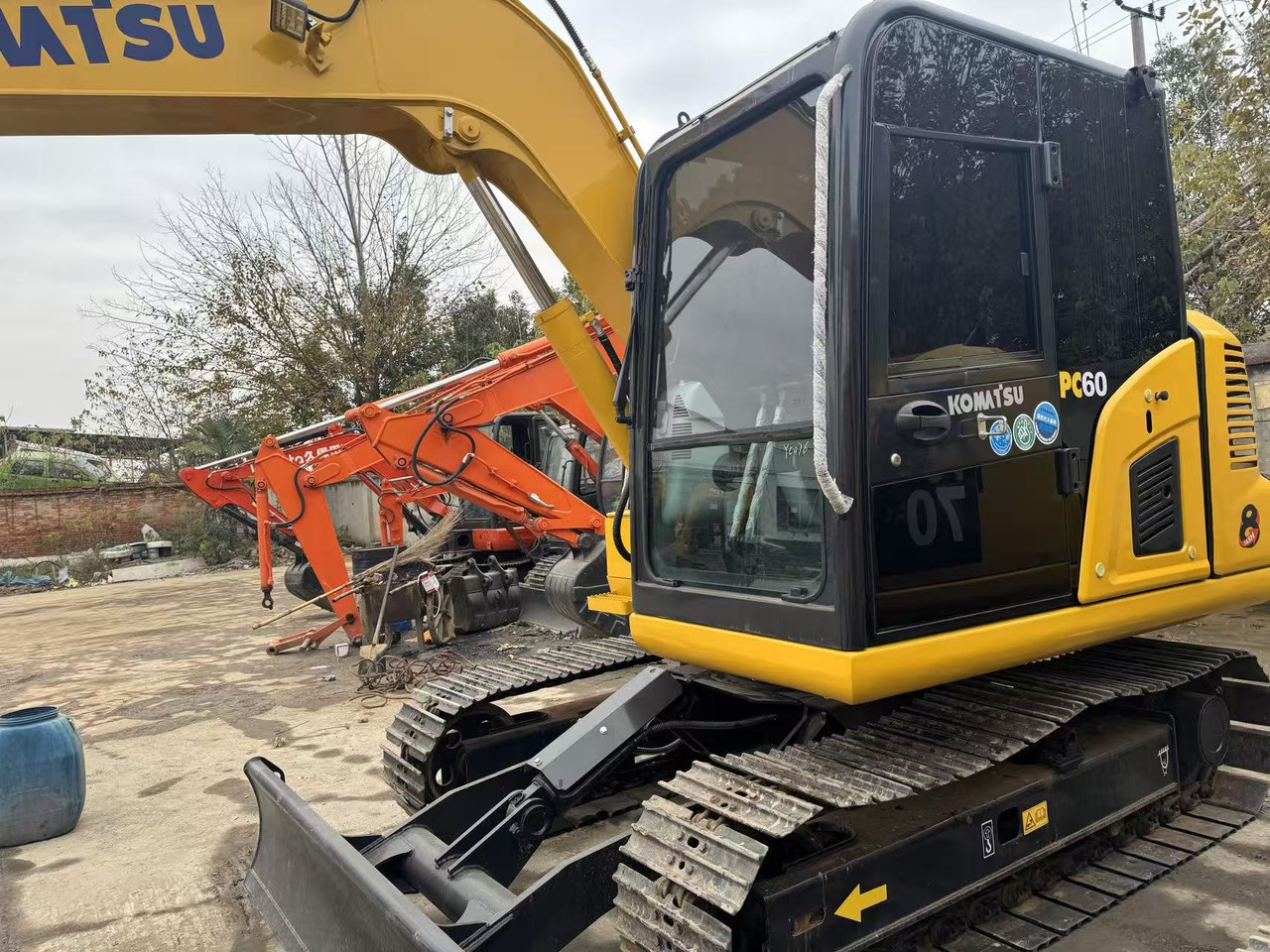 KOMATSU PC60-8 - Мини-экскаватор: фото 4 KOMATSU PC60-8 - Мини-экскаватор: фото 4