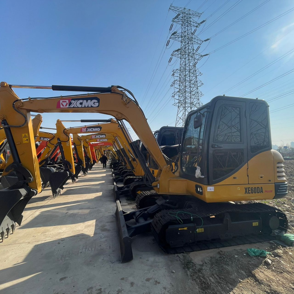 XCMG XE60DA - Мини-экскаватор: фото 1 XCMG XE60DA - Мини-экскаватор: фото 1