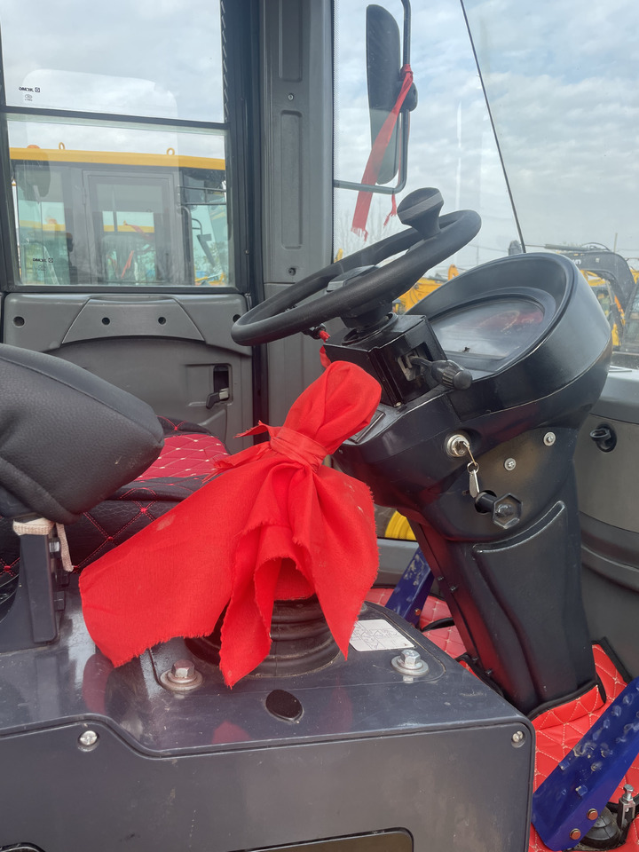 Колёсный погрузчик XCMG ZL50GN: фото 9 Колёсный погрузчик XCMG ZL50GN: фото 9