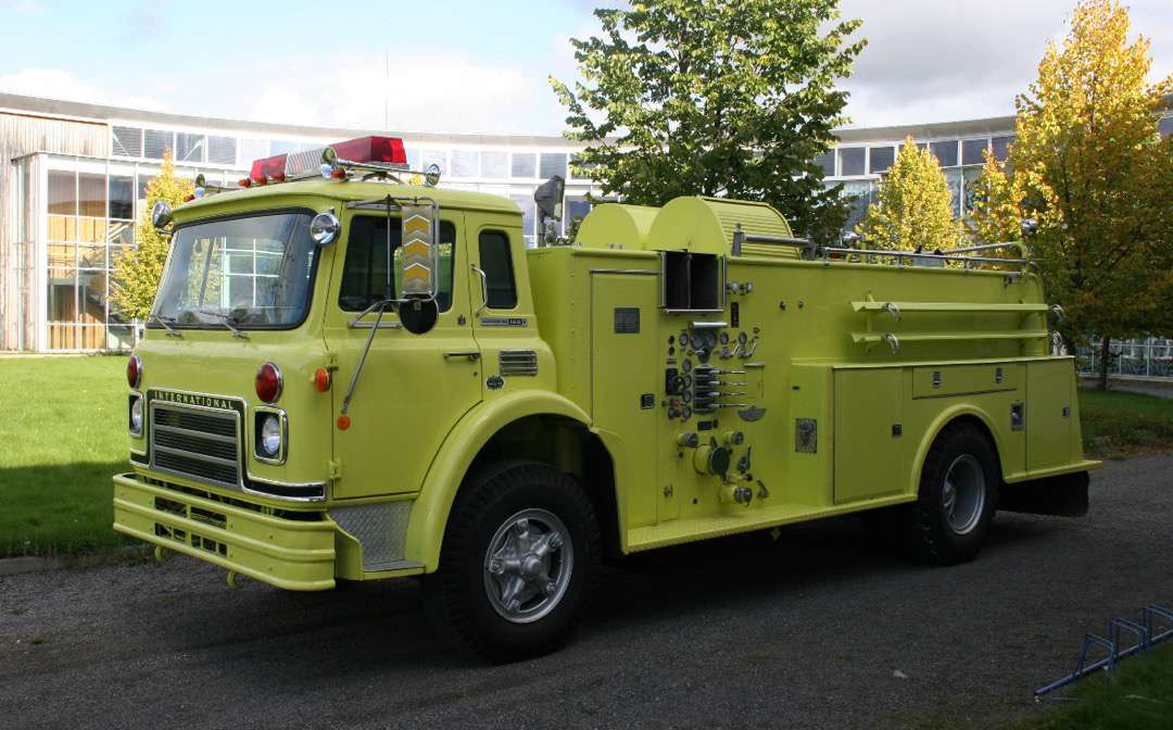 1975 International Cargostar 1910B Firetruck - Пожарная машина: фото 1 1975 International Cargostar 1910B Firetruck - Пожарная машина: фото 1
