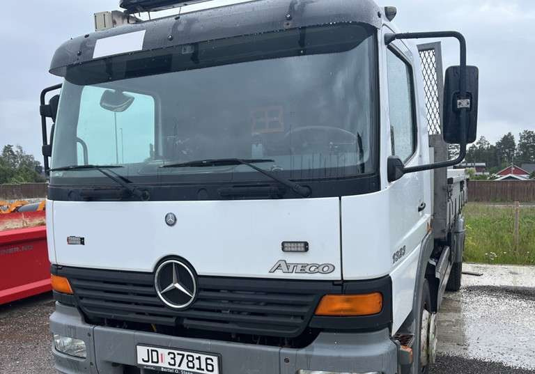 2004 Mercedes-Benz Tipp - EU-godkjent - Самосвал: фото 1 2004 Mercedes-Benz Tipp - EU-godkjent - Самосвал: фото 1