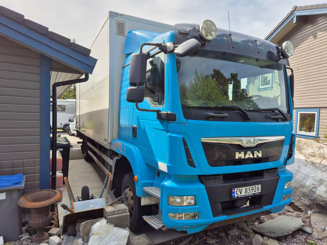2016 Skapbil MAN TGM15.250 EU-godkjent Euroklasse 6T - Грузовик с закрытым кузовом: фото 2 2016 Skapbil MAN TGM15.250 EU-godkjent Euroklasse 6T - Грузовик с закрытым кузовом: фото 2