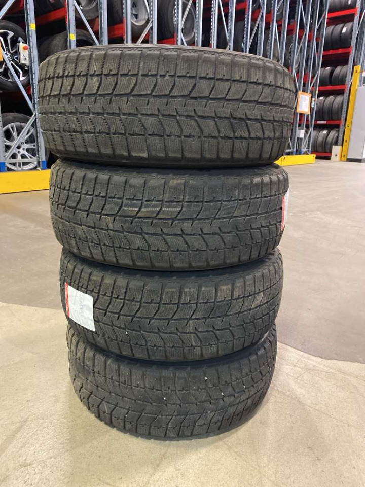 Bridgestone Blizzak WS70 vinterdekk - Инструмент/ Оборудование: фото 1 Bridgestone Blizzak WS70 vinterdekk - Инструмент/ Оборудование: фото 1