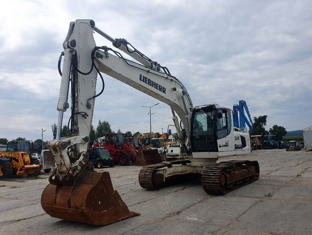 Liebherr R 926 LC - Гусеничный экскаватор: фото 1 Liebherr R 926 LC - Гусеничный экскаватор: фото 1