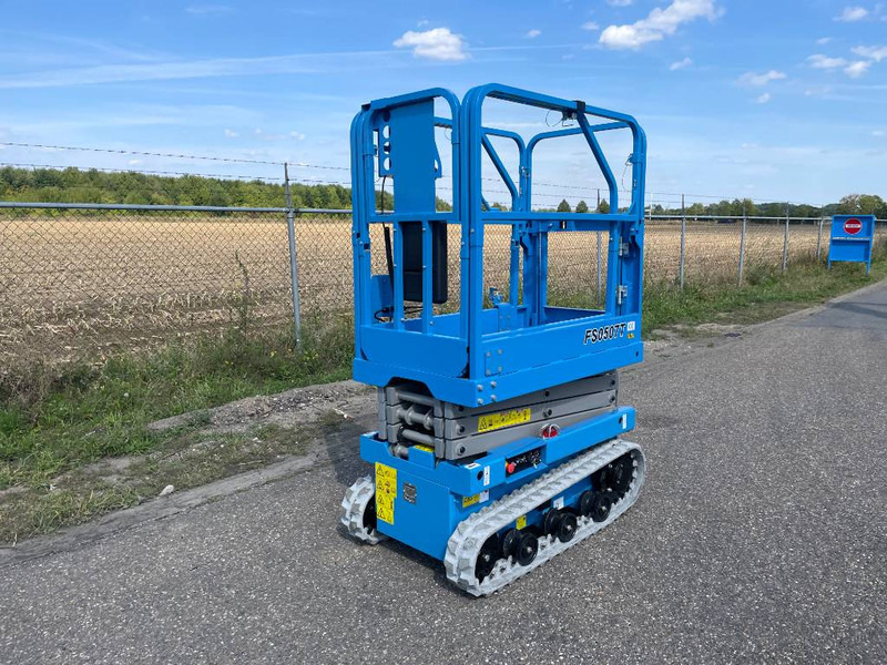 Fronteq FS0507T Tracked Scissor Lift | 2025 - Ножничный подъемник: фото 2 Fronteq FS0507T Tracked Scissor Lift | 2025 - Ножничный подъемник: фото 2
