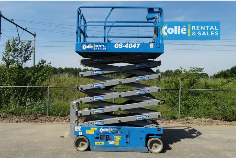 Genie GS 4047 | 2012 - Ножничный подъемник: фото 3 Genie GS 4047 | 2012 - Ножничный подъемник: фото 3