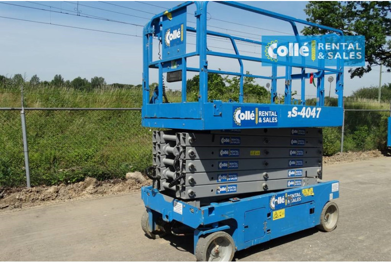 Genie GS 4047 | 2012 - Ножничный подъемник: фото 4 Genie GS 4047 | 2012 - Ножничный подъемник: фото 4