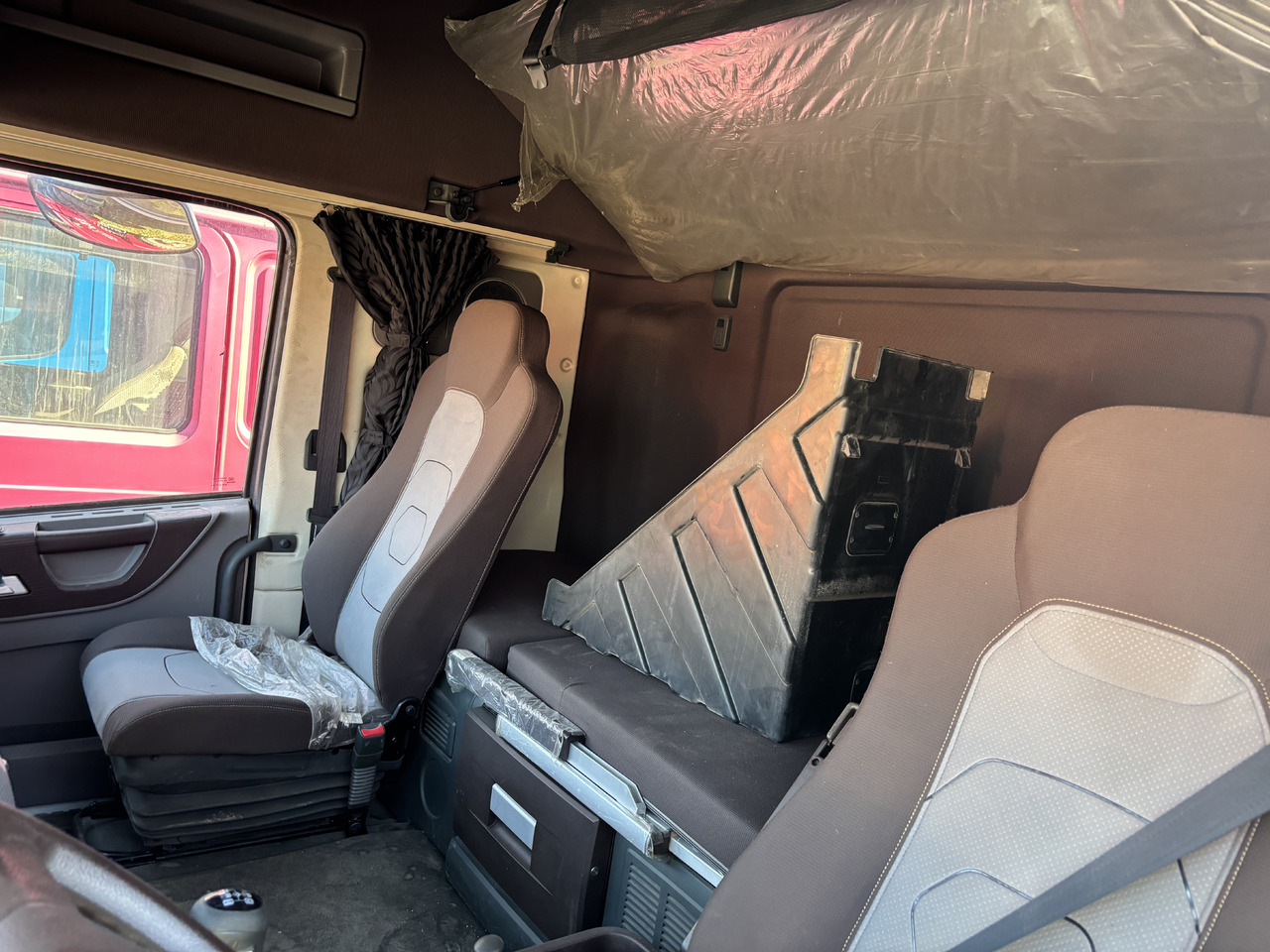 DONGFENG GX - Тягач: фото 3 DONGFENG GX - Тягач: фото 3