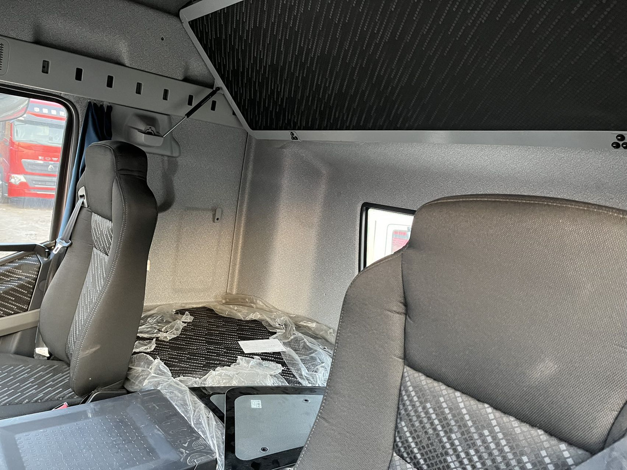 Тягач FAW J6P: фото 6 Тягач FAW J6P: фото 6