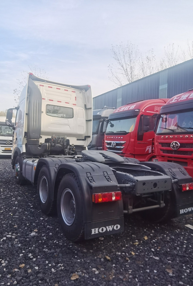 SINOTRUCK HOWO - Тягач: фото 4 SINOTRUCK HOWO - Тягач: фото 4