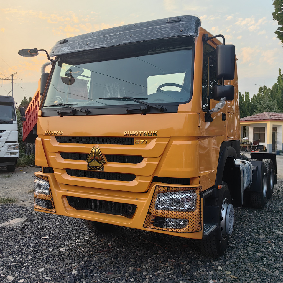 SINOTRUCK HOWO TRACTOR - Тягач: фото 1 SINOTRUCK HOWO TRACTOR - Тягач: фото 1