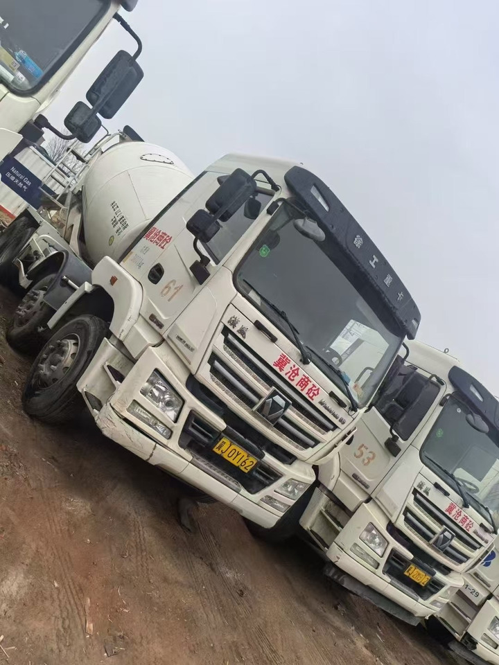 XUGONG - Автобетоносмеситель: фото 4 XUGONG - Автобетоносмеситель: фото 4