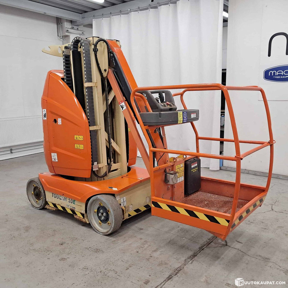 Вертикальный мачтовый подъемник JLG Toucan 10E battery-powered mast lift, 2014, Hollola: фото 9 Вертикальный мачтовый подъемник JLG Toucan 10E battery-powered mast lift, 2014, Hollola: фото 9