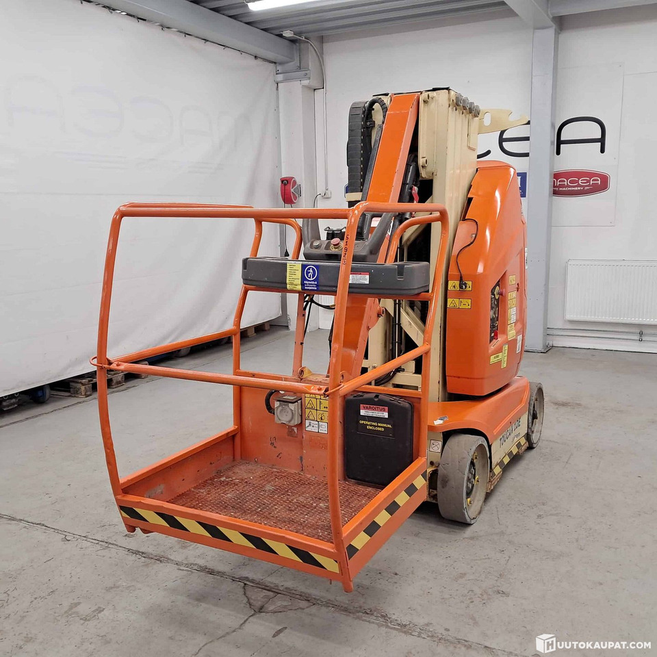 JLG Toucan 10E battery-powered mast lift, 2014, Hollola - Вертикальный мачтовый подъемник: фото 2 JLG Toucan 10E battery-powered mast lift, 2014, Hollola - Вертикальный мачтовый подъемник: фото 2