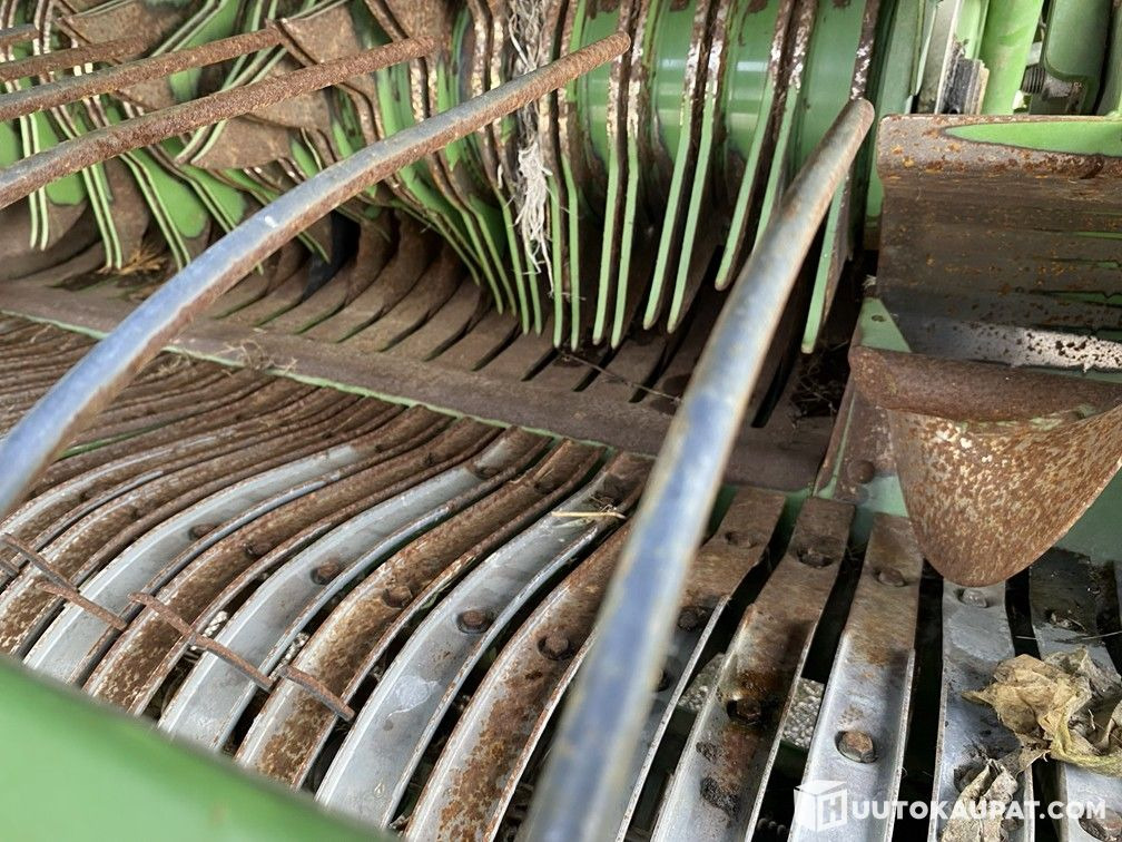 Krone Comprima V 150 round baler, 2016, Salo - Пресс-подборщик рулонный: фото 3 Krone Comprima V 150 round baler, 2016, Salo - Пресс-подборщик рулонный: фото 3