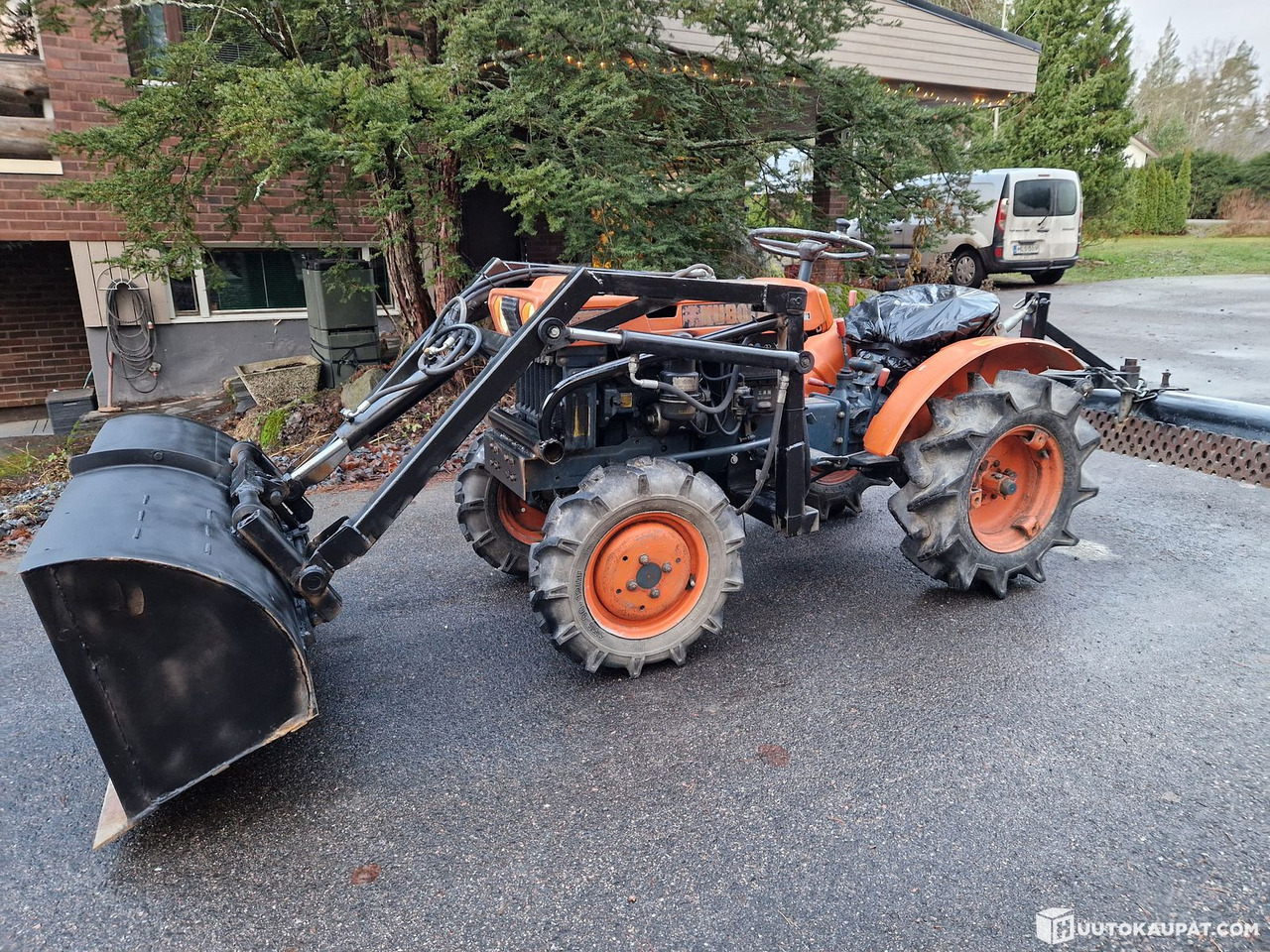 Kubota B6000, Lahti - Минитрактор: фото 1 Kubota B6000, Lahti - Минитрактор: фото 1
