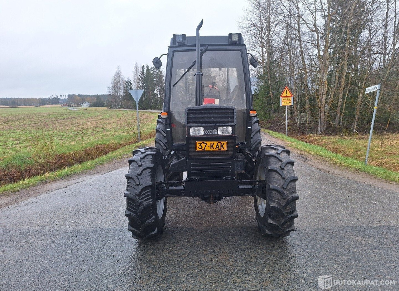 Case IH 885XL, 1988, 4.4 l, Diesel, 7 900 h Traktori, Akaa - Сельскохозяйственная техника: фото 2 Case IH 885XL, 1988, 4.4 l, Diesel, 7 900 h Traktori, Akaa - Сельскохозяйственная техника: фото 2