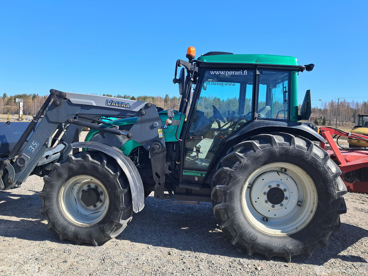 Valtra A 92, 2010, Juuka - Сельскохозяйственная техника: фото 1 Valtra A 92, 2010, Juuka - Сельскохозяйственная техника: фото 1