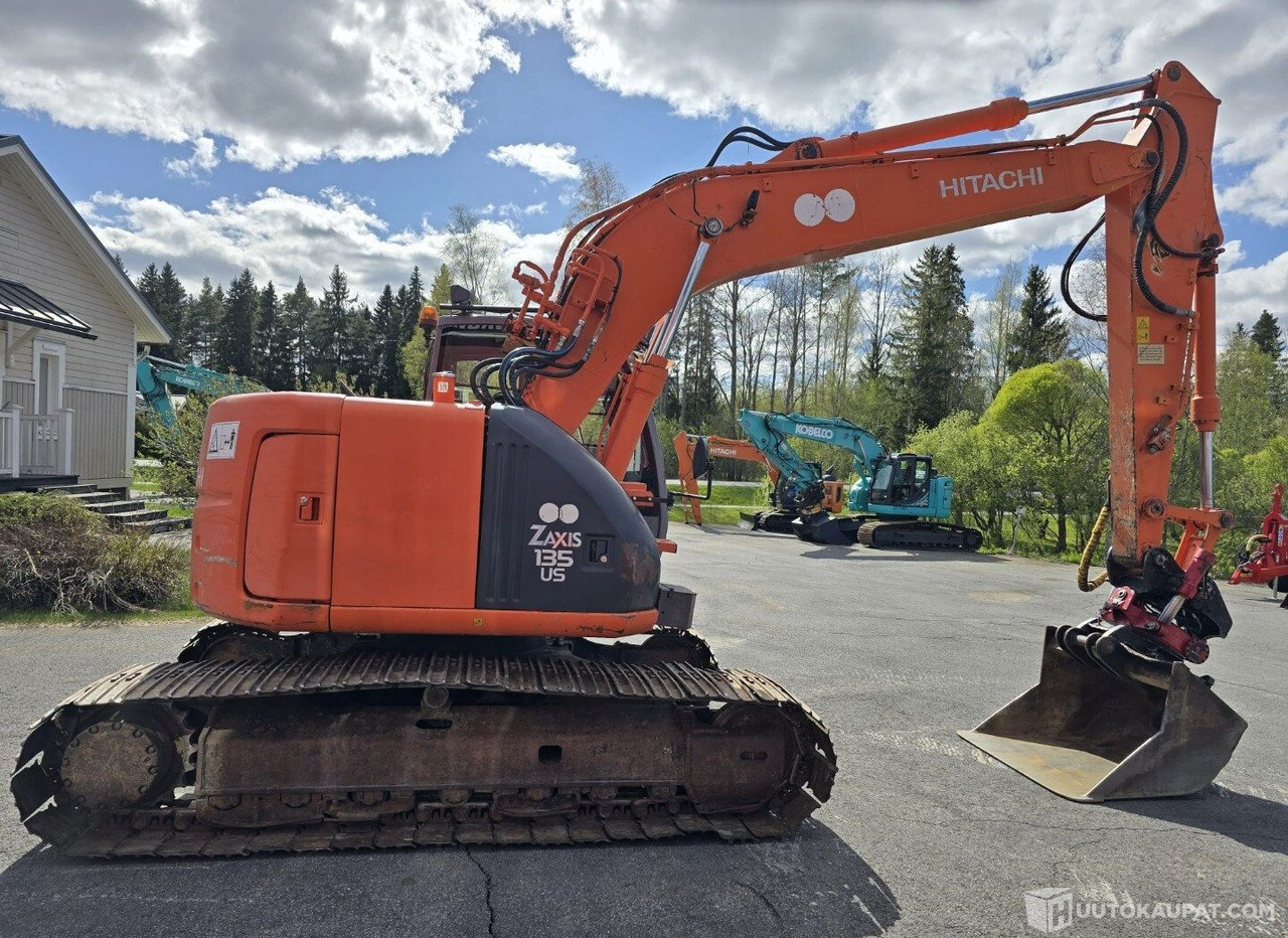 Hitachi ZX135US, 2005, Diesel, 18 000 h, Seinäjoki - Строительная техника: фото 4 Hitachi ZX135US, 2005, Diesel, 18 000 h, Seinäjoki - Строительная техника: фото 4