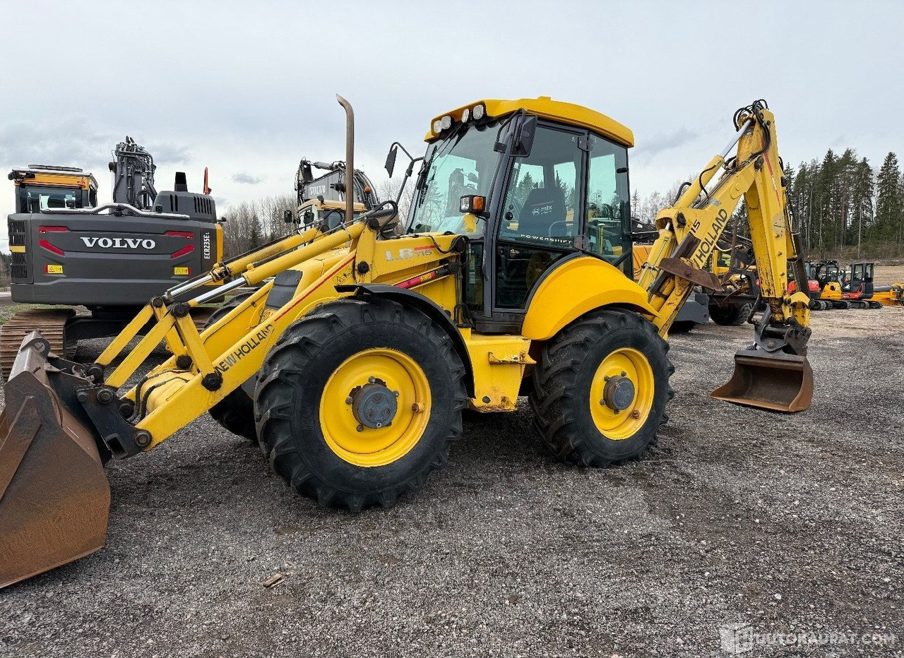 New Holland LB115 4PS, Traktorikaivuri, 7900h, 2001, Lahti - Строительная техника: фото 1 New Holland LB115 4PS, Traktorikaivuri, 7900h, 2001, Lahti - Строительная техника: фото 1