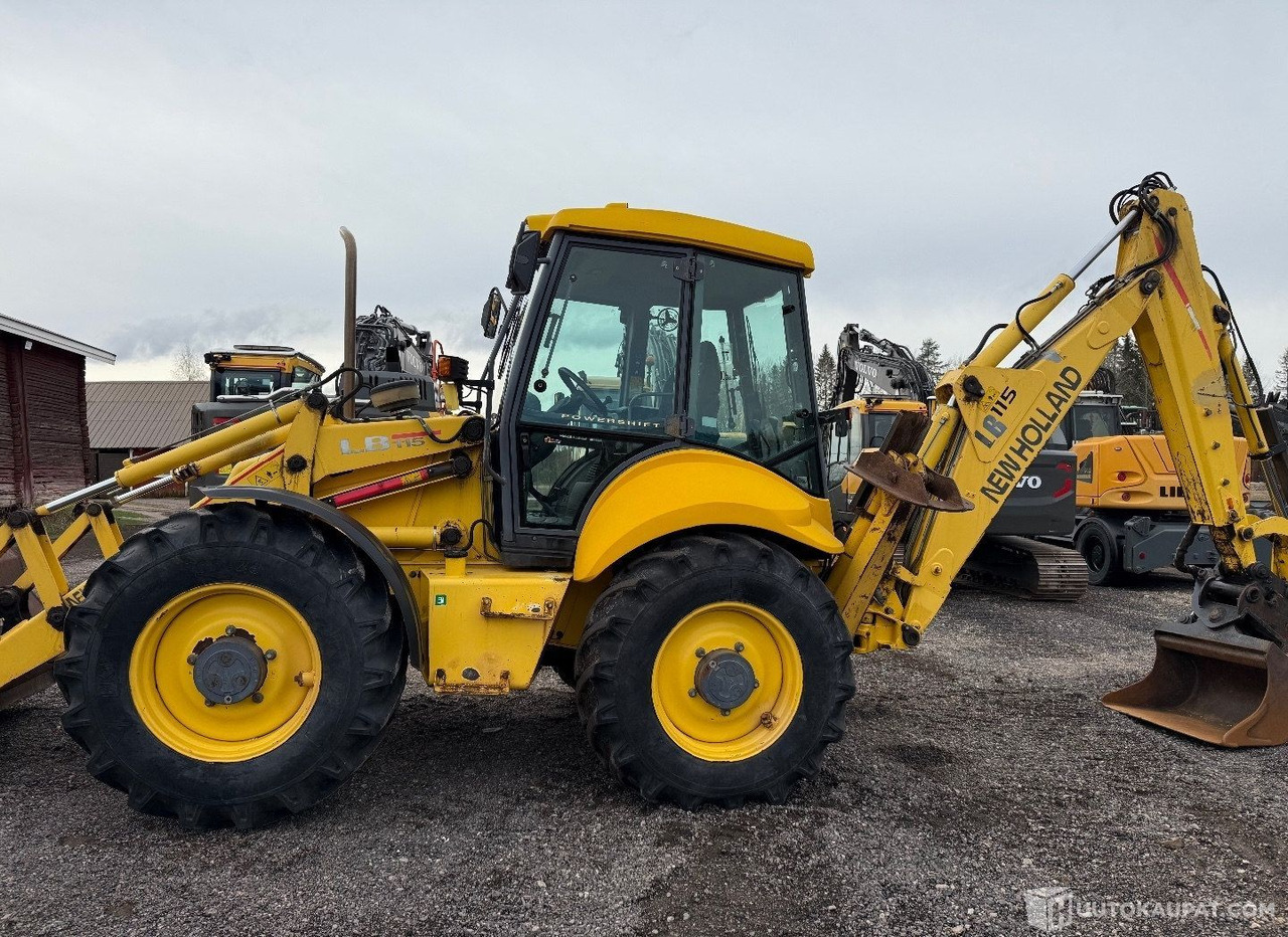 New Holland LB115 4PS, Traktorikaivuri, 7900h, 2001, Lahti - Строительная техника: фото 4 New Holland LB115 4PS, Traktorikaivuri, 7900h, 2001, Lahti - Строительная техника: фото 4