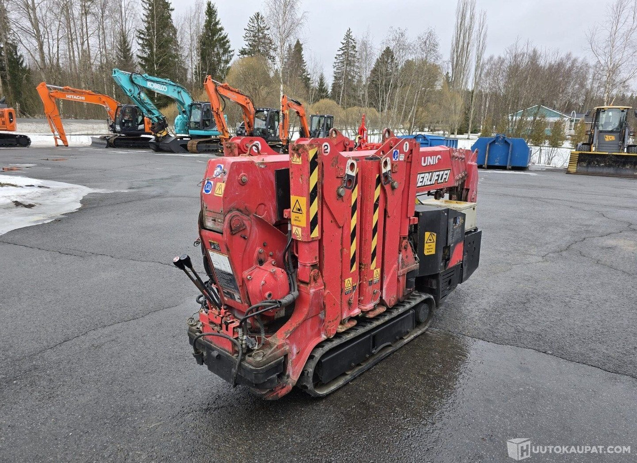 UNIC URW 095 CR, 2004, Bensiini, 2 150 h, Seinäjoki - Строительная техника: фото 4 UNIC URW 095 CR, 2004, Bensiini, 2 150 h, Seinäjoki - Строительная техника: фото 4