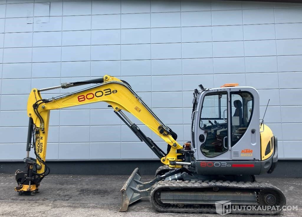 Wacker Neuson 8003-2, 2014, 5 260 h Kaivinkone, Vantaa - Строительная техника: фото 1 Wacker Neuson 8003-2, 2014, 5 260 h Kaivinkone, Vantaa - Строительная техника: фото 1