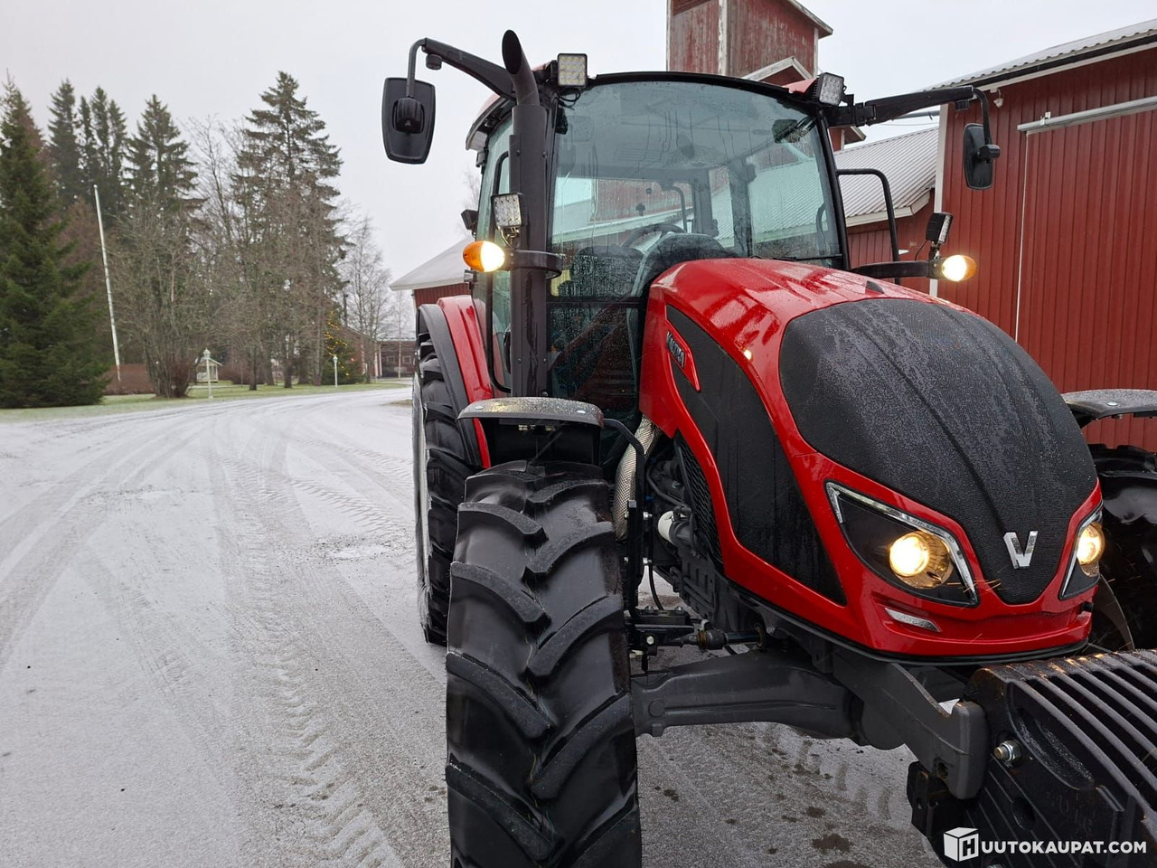 Valtra A104, 2018, 1,260 h, Kurikka - Трактор: фото 3 Valtra A104, 2018, 1,260 h, Kurikka - Трактор: фото 3