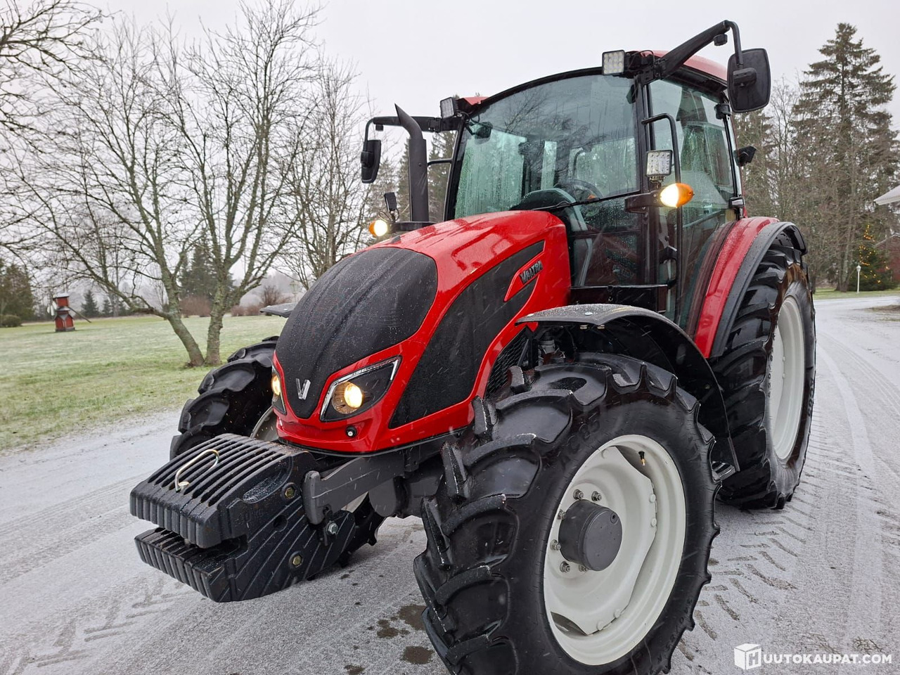 Valtra A104, 2018, 1,260 h, Kurikka - Трактор: фото 2 Valtra A104, 2018, 1,260 h, Kurikka - Трактор: фото 2