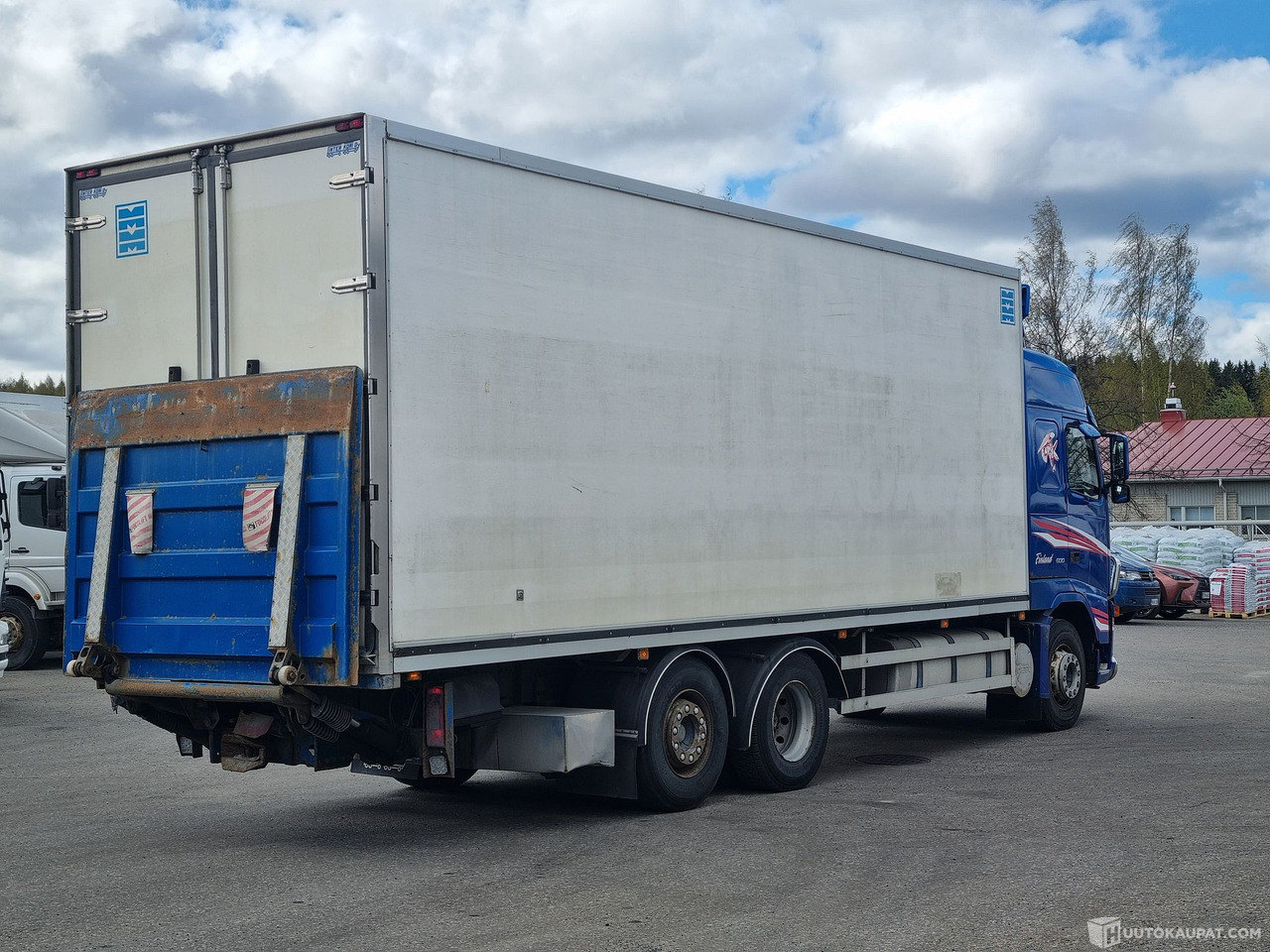 Volvo FH 12 6×2, 2002, Tampere - Грузовик с закрытым кузовом: фото 3 Volvo FH 12 6×2, 2002, Tampere - Грузовик с закрытым кузовом: фото 3