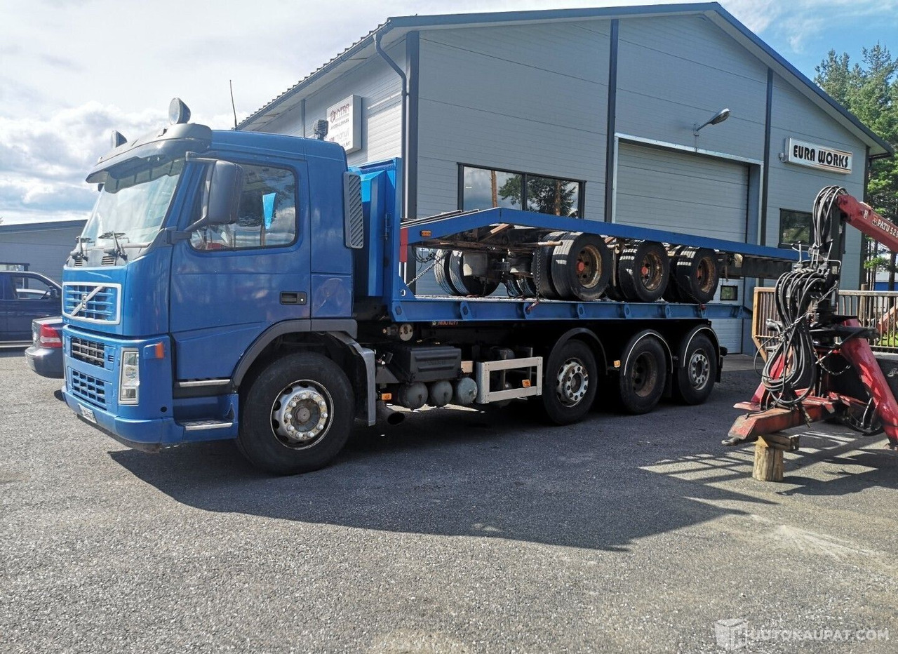 Volvo FM12 vaihtolava-auto, kats.voimassa 9/26 asti, 2004, Eura - Тросовый мультилифт: фото 4 Volvo FM12 vaihtolava-auto, kats.voimassa 9/26 asti, 2004, Eura - Тросовый мультилифт: фото 4
