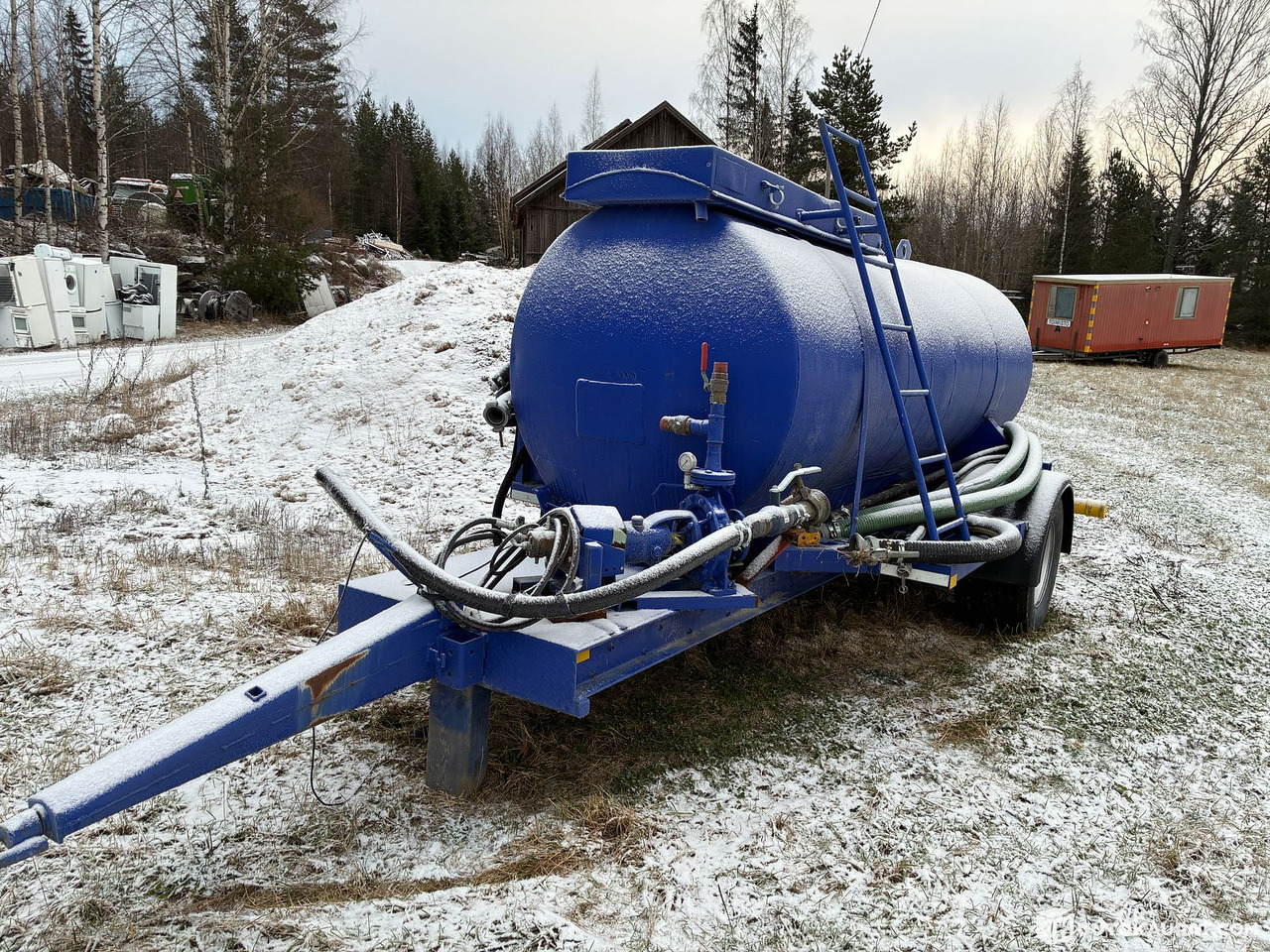 Brand water trailer, Pälkäne - Прицеп-цистерна: фото 2 Brand water trailer, Pälkäne - Прицеп-цистерна: фото 2