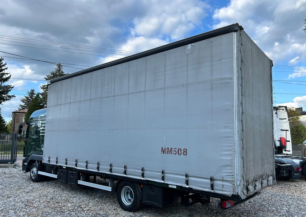 MAN TGL 12.250 GLOB UNIKAT z Niemiec BDF firanka / AUTOMAT HAK / EURO 6 / BDF 7.40 wysoki / MICHELIN 80% - Тентованный грузовик: фото 5 MAN TGL 12.250 GLOB UNIKAT z Niemiec BDF firanka / AUTOMAT HAK / EURO 6 / BDF 7.40 wysoki / MICHELIN 80% - Тентованный грузовик: фото 5