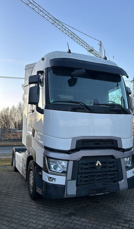 Renault HIGH GAMA T440 13l Volvo 2019 FULL SERWIS VIN: LD ! 13l STANDARD STANDARD / KLIMA POSTOJOWA / FULL OPCJA / T520 T480 / TOP STAN GAMA T - Тягач: фото 5 Renault HIGH GAMA T440 13l Volvo 2019 FULL SERWIS VIN: LD ! 13l STANDARD STANDARD / KLIMA POSTOJOWA / FULL OPCJA / T520 T480 / TOP STAN GAMA T - Тягач: фото 5