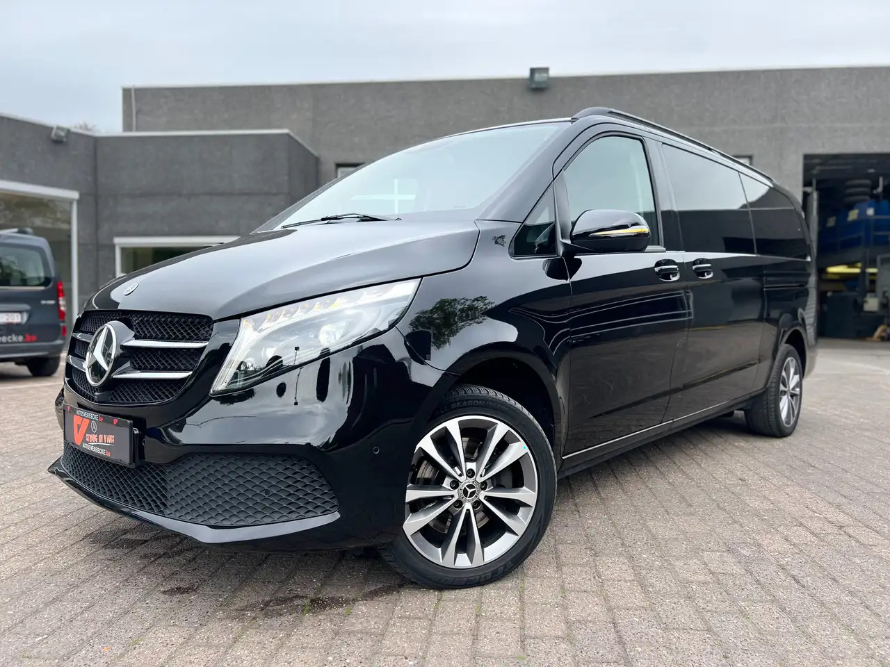 Mercedes-Benz V 300 A3 (52.000€ex) AVANTGARDE | 360camera |AirMatic - Пассажирский фургон: фото 2 Mercedes-Benz V 300 A3 (52.000€ex) AVANTGARDE | 360camera |AirMatic - Пассажирский фургон: фото 2