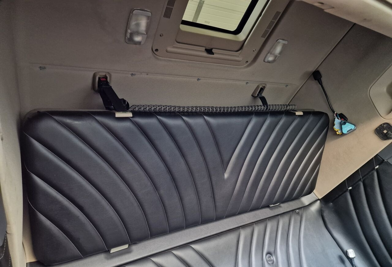 Scania SCANIA R truck - Кабина и интерьер для Грузовиков: фото 2 Scania SCANIA R truck - Кабина и интерьер для Грузовиков: фото 2