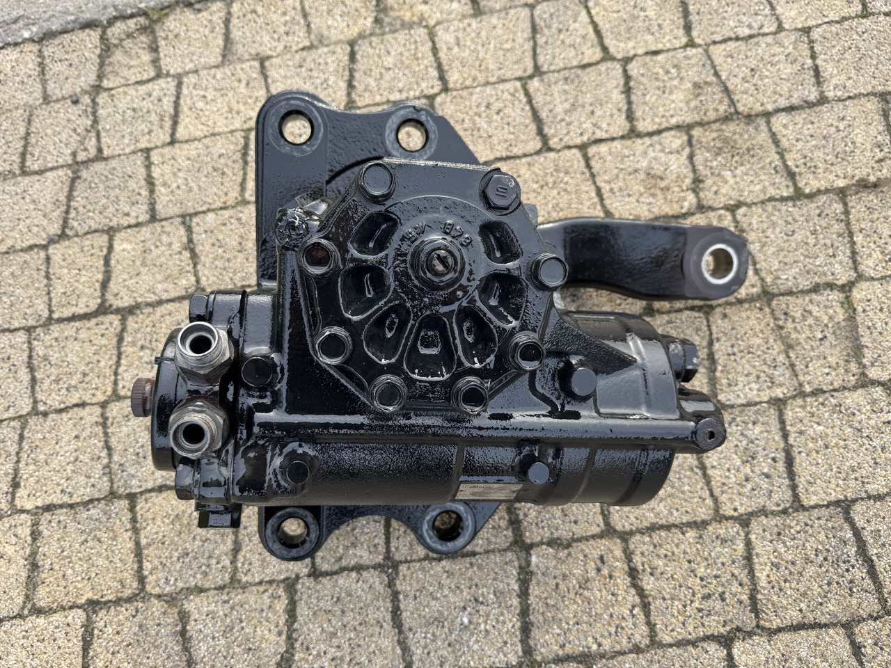 Ford F-Max 500 - Рулевая колонка: фото 1 Ford F-Max 500 - Рулевая колонка: фото 1