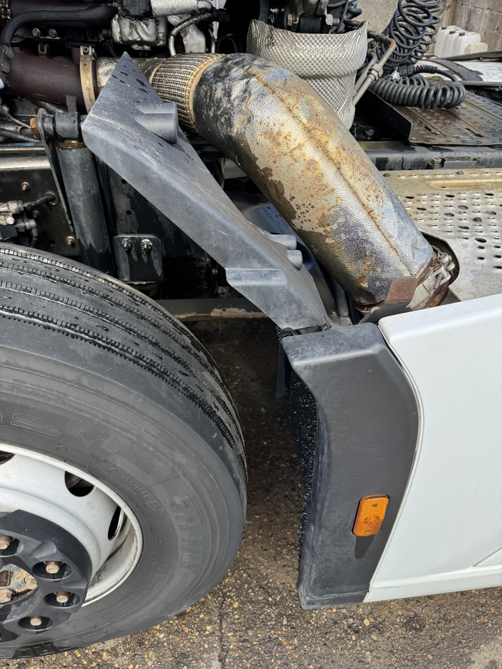 Ford F-Max - Крыло: фото 2 Ford F-Max - Крыло: фото 2